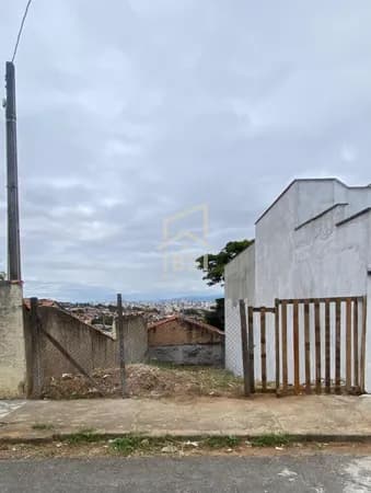 Terreno em Jardim Sandra Maria, Taubaté/SP