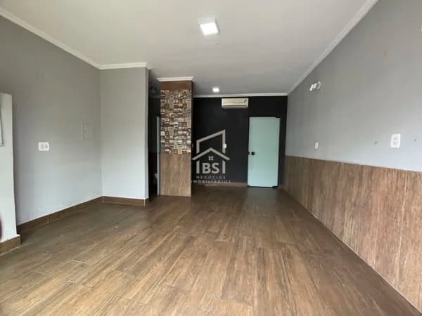 Sala/Conjunto em Taubaté - Centro