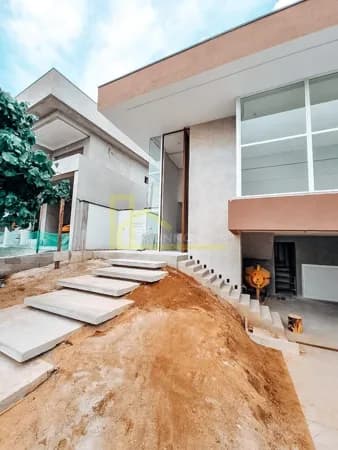 Casa térrea no Cyrela com aparência de sobrado