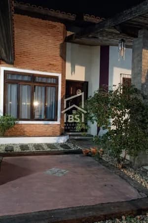 Casa Térrea com piscina