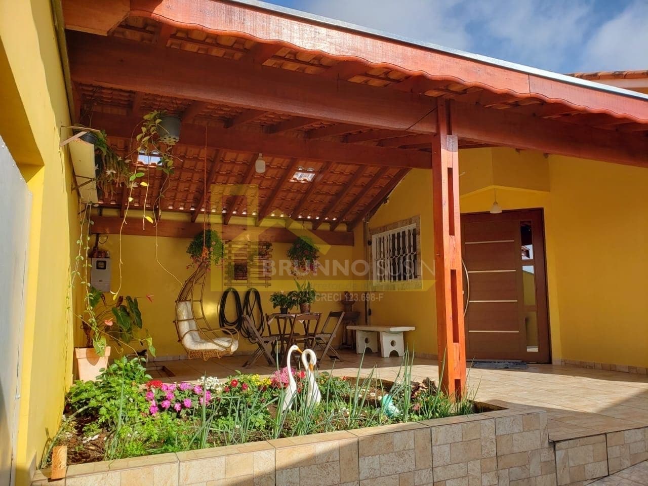 Casa Terreno inteiro 450 mil- estuda permuta