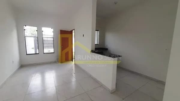 Casa 3 dormitórios com quintal