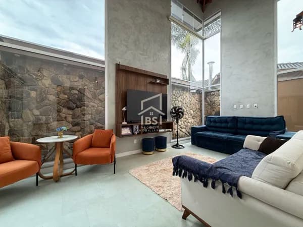 Casa de Luxo à Venda no Condominio– Tremembé, SP ✨