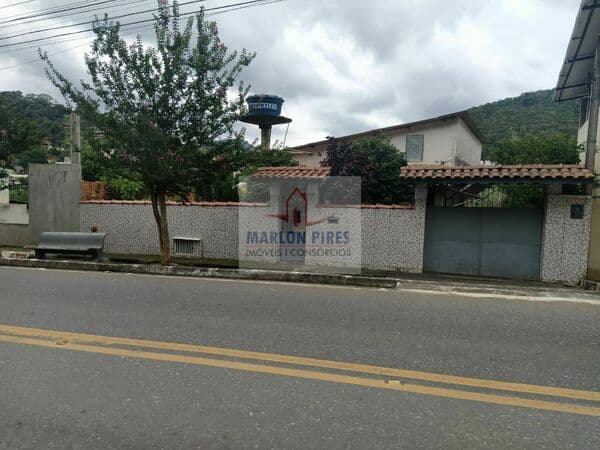Sobrado em Trajano de Morais - Centro