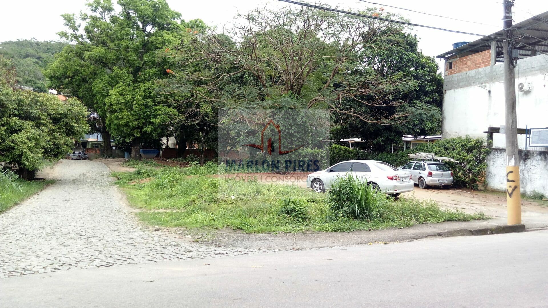 Excelente terreno de esquina em Conceição de Macabu-RJ