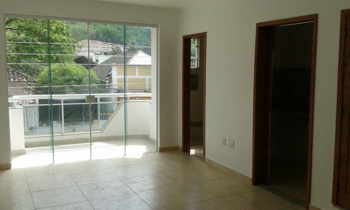 Sala-Comercial-para-Aluguel-em-Centro-Conceicao-de-Macabu-RJ