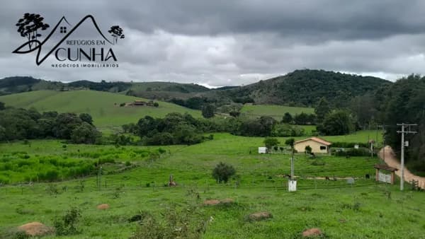 Sítio rodeado de rio em Cunha/SP