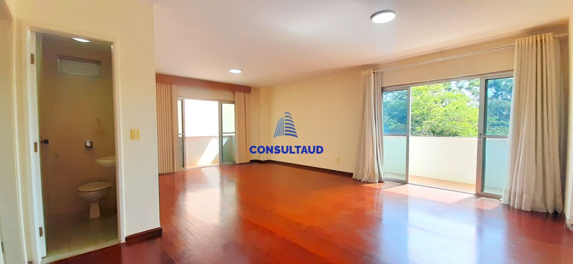 Apartamento no Centro de São Lourenço/MG.