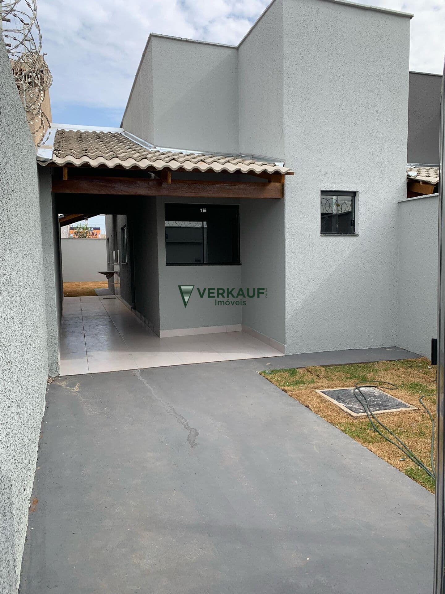 Casa Padrão 02 quartos Res Buena Vista - Goiânia/Go