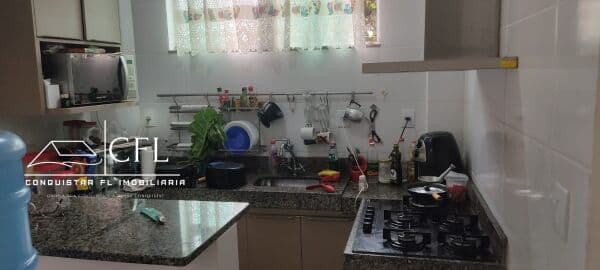 Oportunidade Única! Apartamento Espaçoso de 3 Quartos com Garagem e Varanda