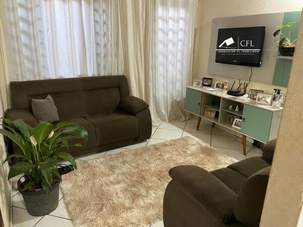 Casa com 3 Quartos, Suíte e Vaga para até 2 Carros - Aceita Financiamento!