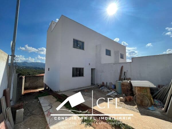 Casa à venda no bairro Residencial Bela Vista com quintal por R$ 295.000,00- Brumadinho/MG