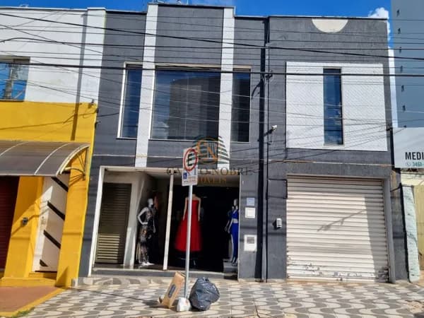 Casa Sobrado c/ ponto comercial no Centro, Araraquara/SP