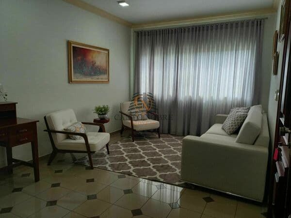 Sobrado em Araraquara - Centro