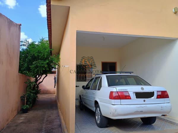 Casa com edícula em Parque Residencial Vale do Sol, Araraquara/SP