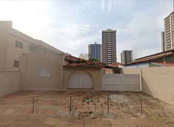 Salão comercial com terreno em Centro, Araraquara/SP