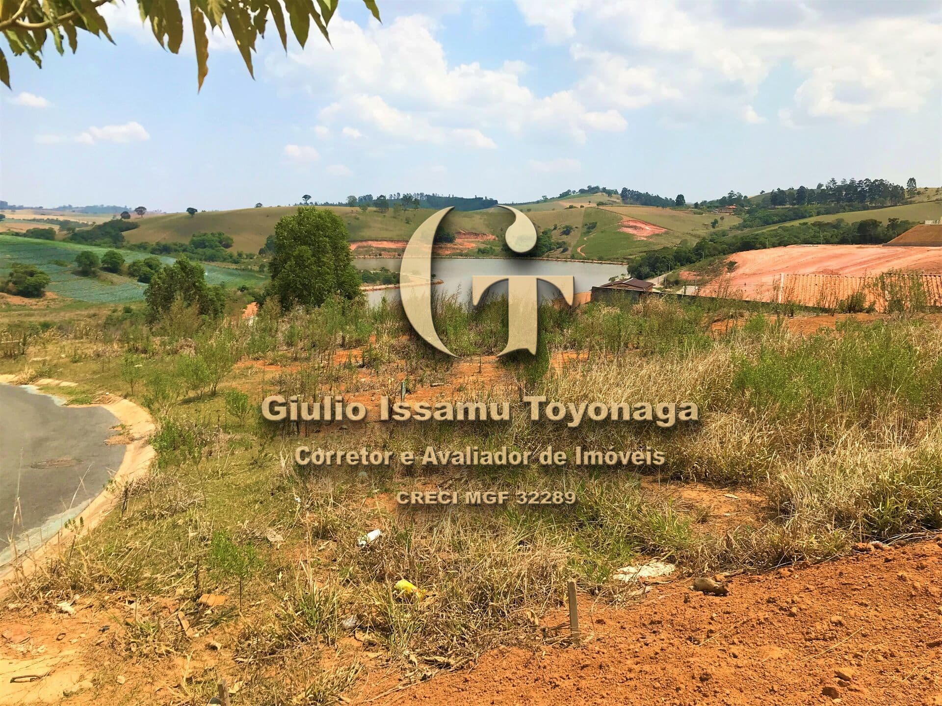 Lote urbano à venda em Toledo MG