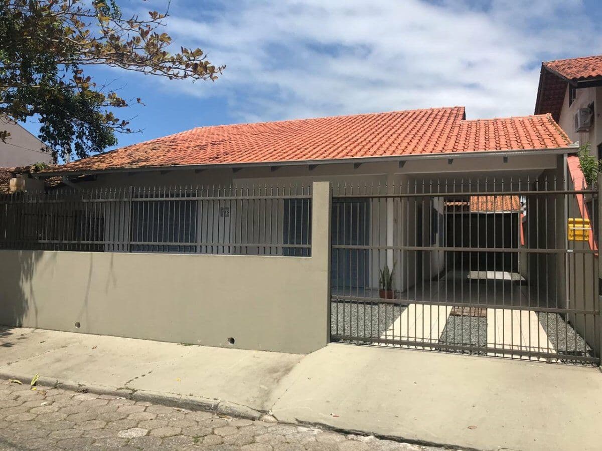 RESIDÊNCIA PRAINHA LOCAÇÃO TEMPORADA