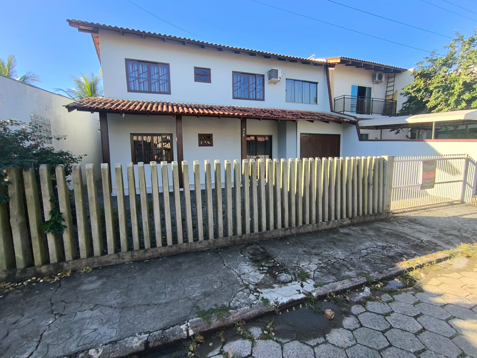 SOBRADO VENDA ENSEADA
