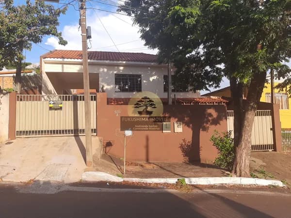 Casa em Apucarana - Jardim Paulista