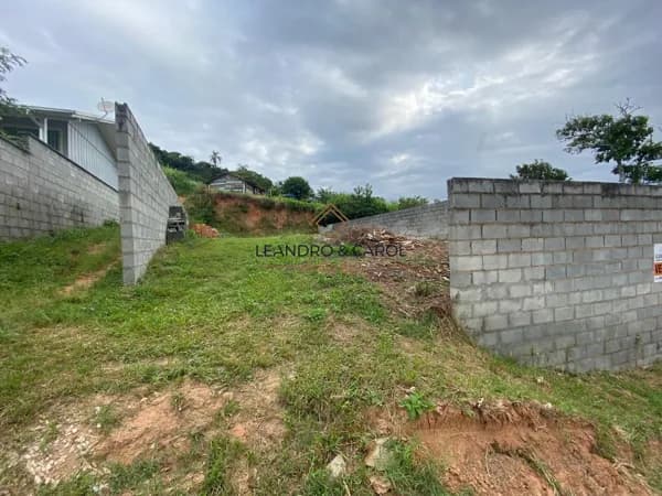 TERRENO COM VISTA PARA A LAGOA