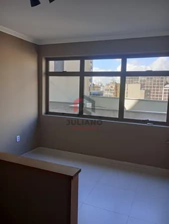 Sala Comercial à Venda no Centro Histórico de Porto Alegre | Galeria de Primio Beck
