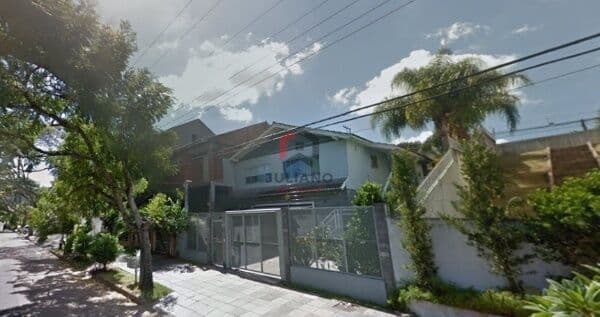 Casa com 3 dormitórios e 3 suítes no bairro Jardim Itu