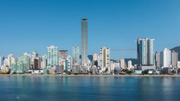Apartamento em Itapema - Meia Praia