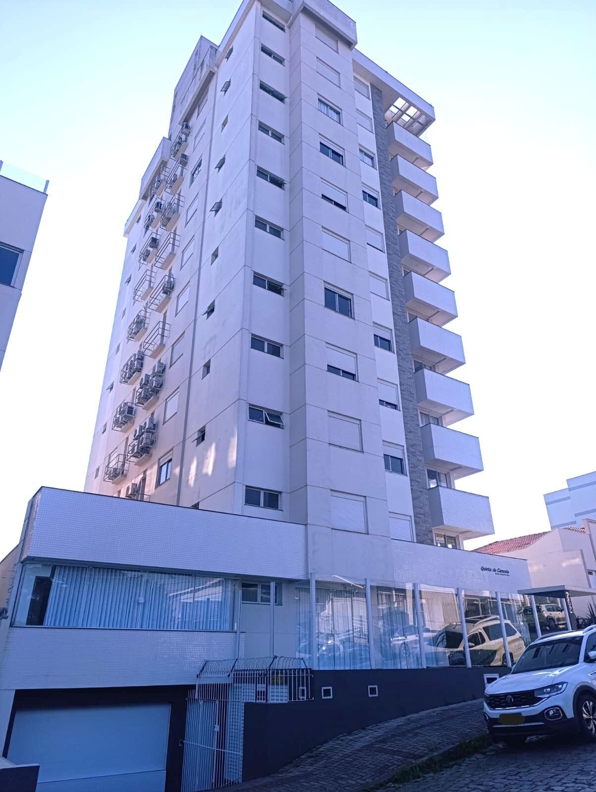Apartamento com 2 suítes + 1 dormitório em Centro, Lages/SC