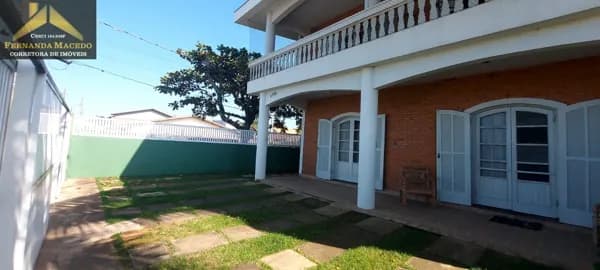 SOBRADO GRANDE PARA MORAR OU PARA FAZER HOSTEL EM ITANHAÉM DE FRENTE PARA O MAR