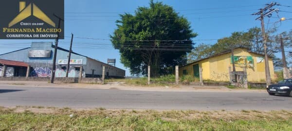 .ÁREA DE 8.200M² COM 3 GALPÕES EM FRENTE A RODOVIA EM ITANHAÉM