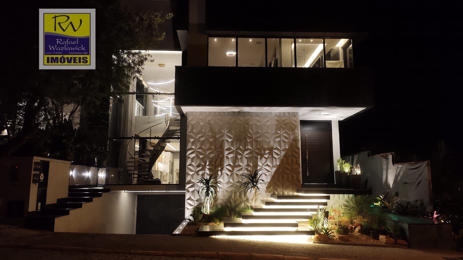 Casa em Condomínio para Venda em Praia do Estaleiro Balneário Camboriú-SC