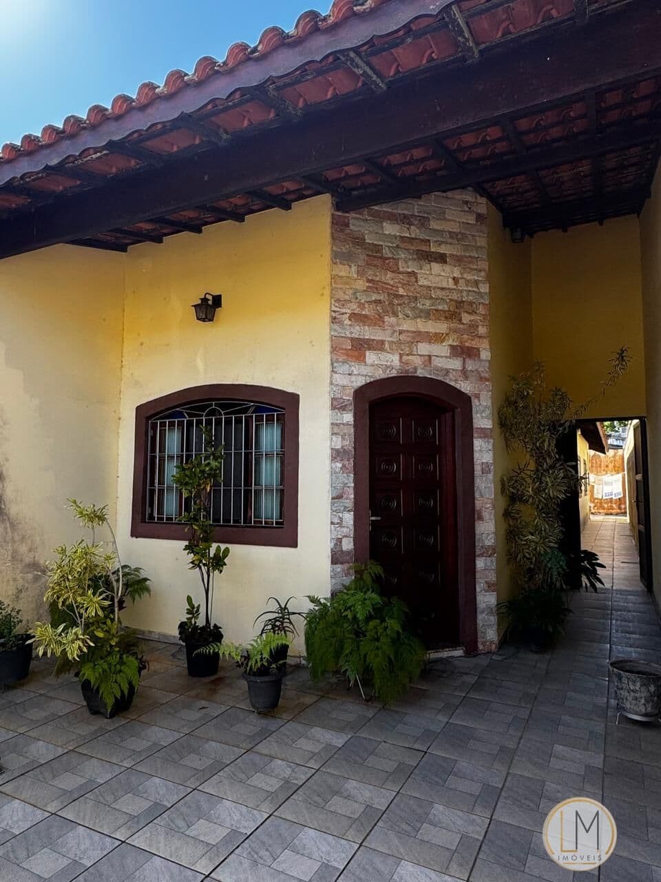 Casa com 03 dormitórios no Belas Artes