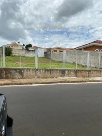 🏙️ Terreno Comercial à Venda – Centro de Botucatu/SP
