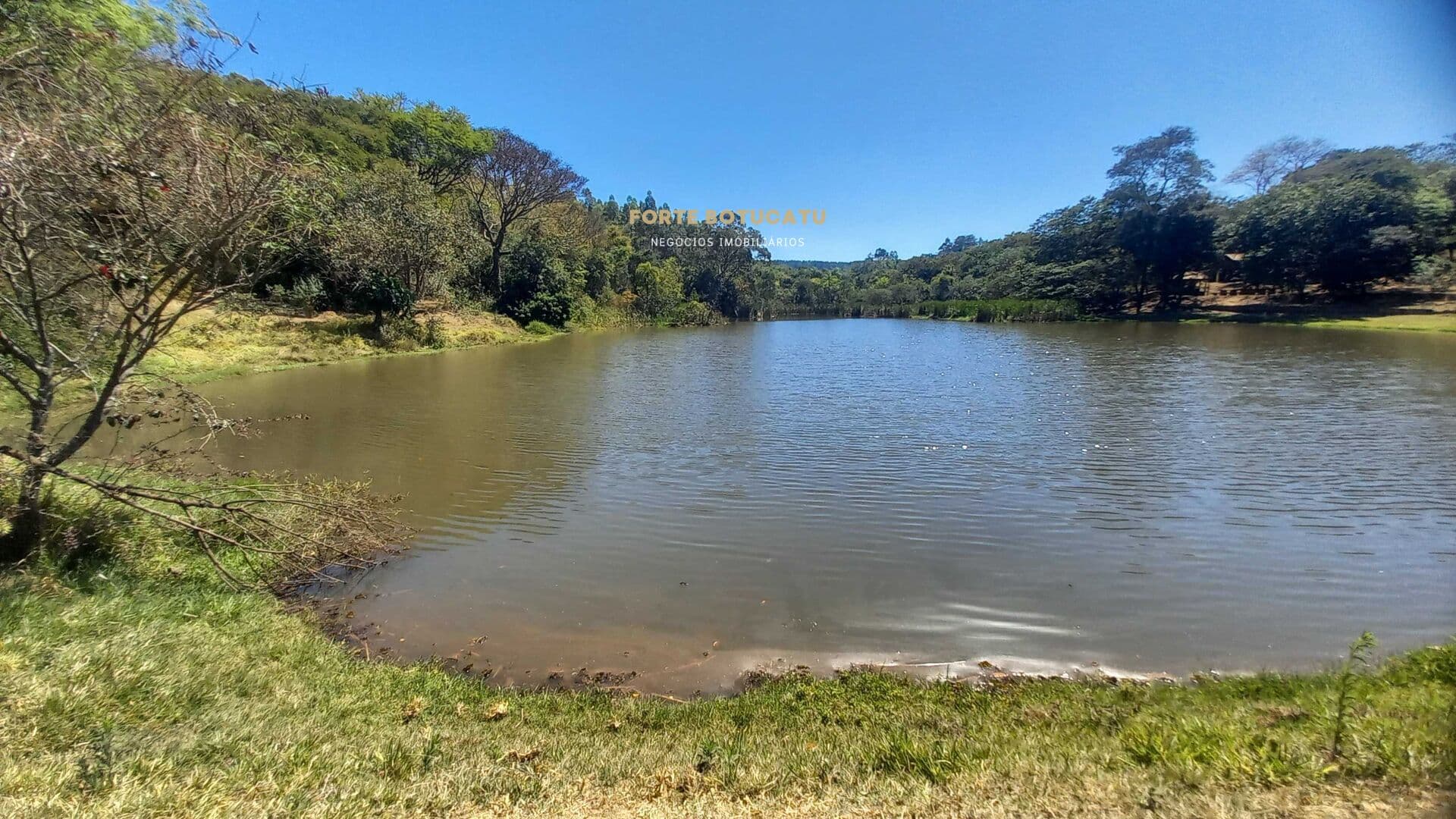 Lote/Terreno em Botucatu - Chácara Capão Bonito