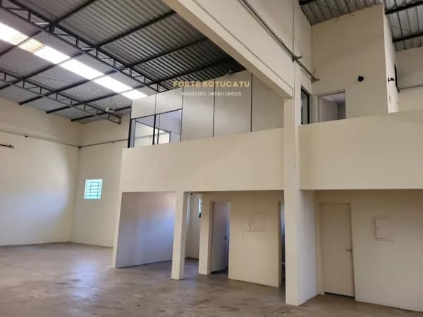 Galpão/ Salão Comercial