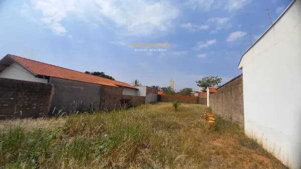 Terreno Murado e Plano