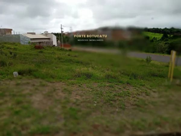 Lote/Terreno em Botucatu - Residencial Lívia I