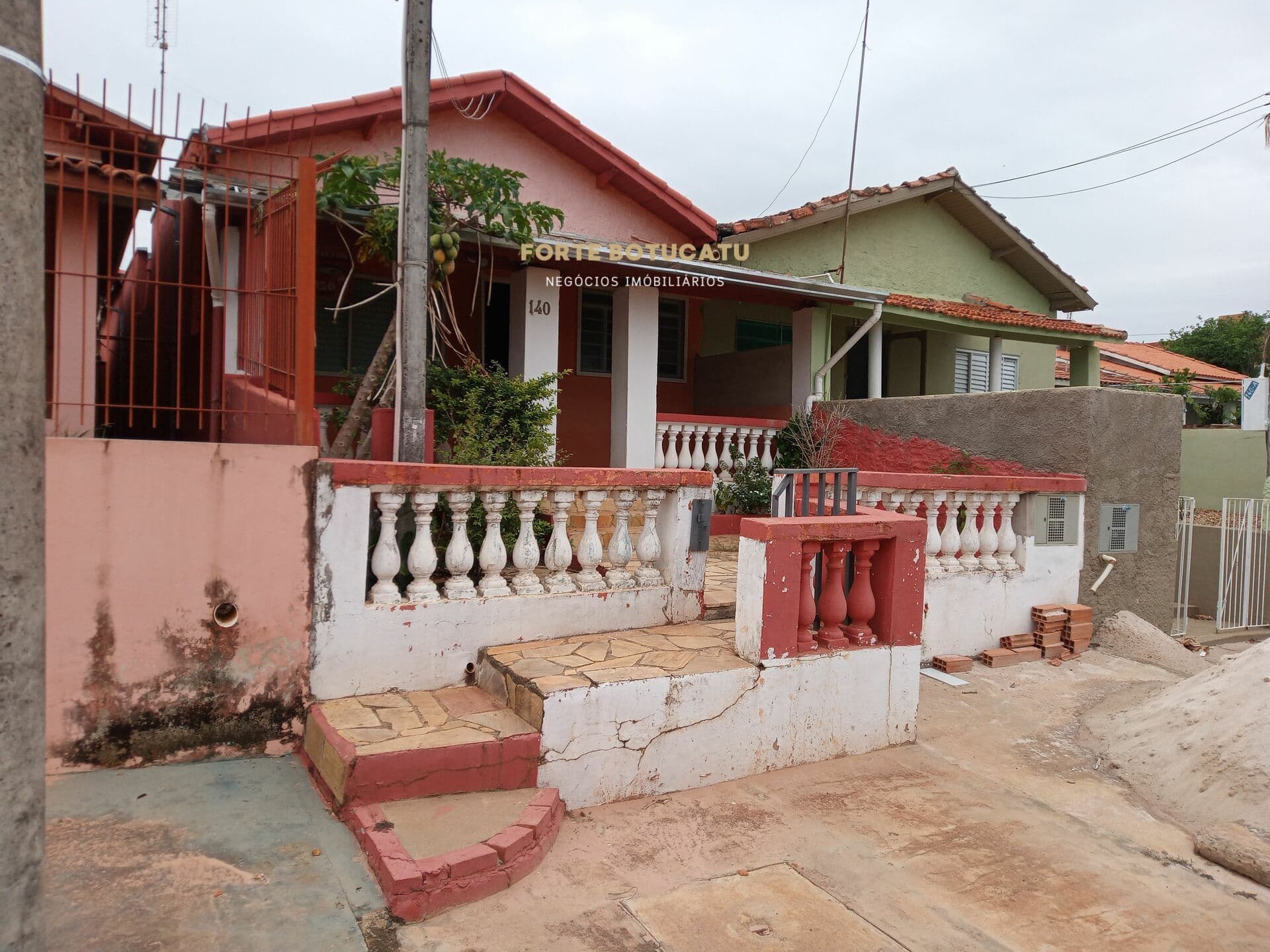 Casa em Botucatu - Querência do Rio Bonito (Vitoriana)