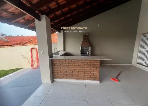 Casa com 500m² de Terreno
