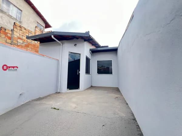 Casa com 02 Quartos à Venda em São Joaquim de Bicas no bairro Marques Industrial