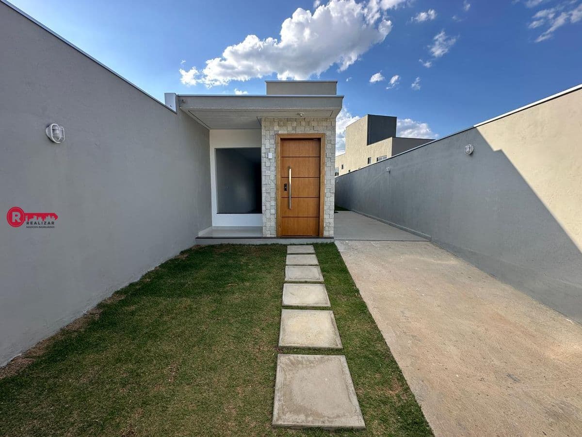 Casa com 03 Quartos sendo 01 Suíte no bairro Guarujá Mansões em Betim