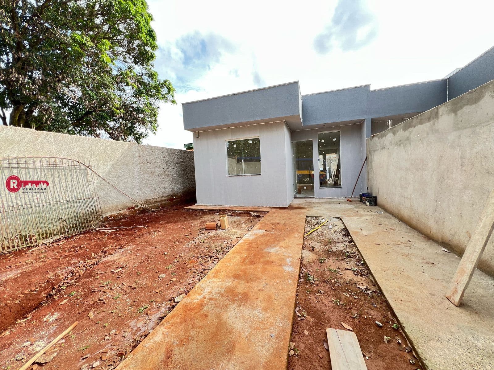 Casa em Construção com 03 Quartos sendo 01 Suíte à Venda no bairro Cidade Nova em Igarapé