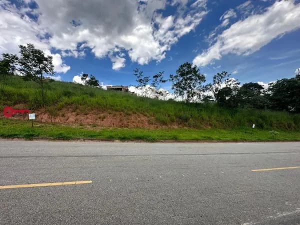 Lote 1.000m² à Venda no Condomínio Valle da Serra no bairro Vianópolis em Betim