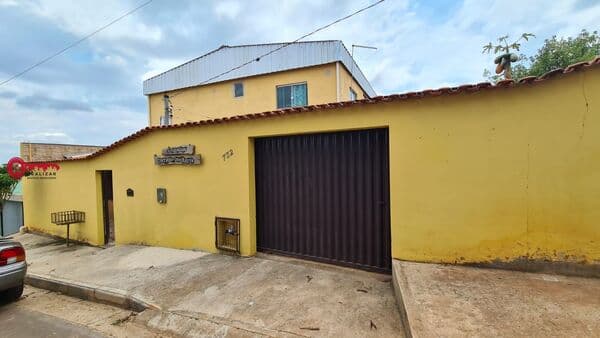 Casa 05 Quartos à Venda em Igarapé com 720m² de Área Total no bairro Pousada Del Rey