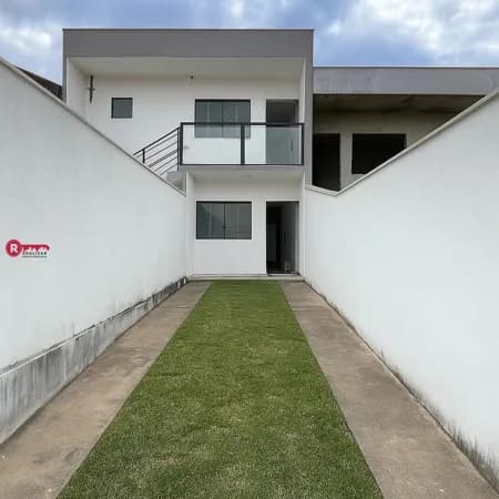 Casa 03 Quartos à Venda em Betim no bairro Residencial Lagoa