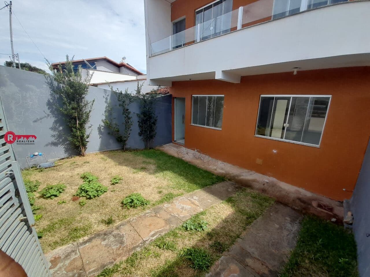 Casa 02 Quartos à Venda em Mateus Leme no bairro Londrina
