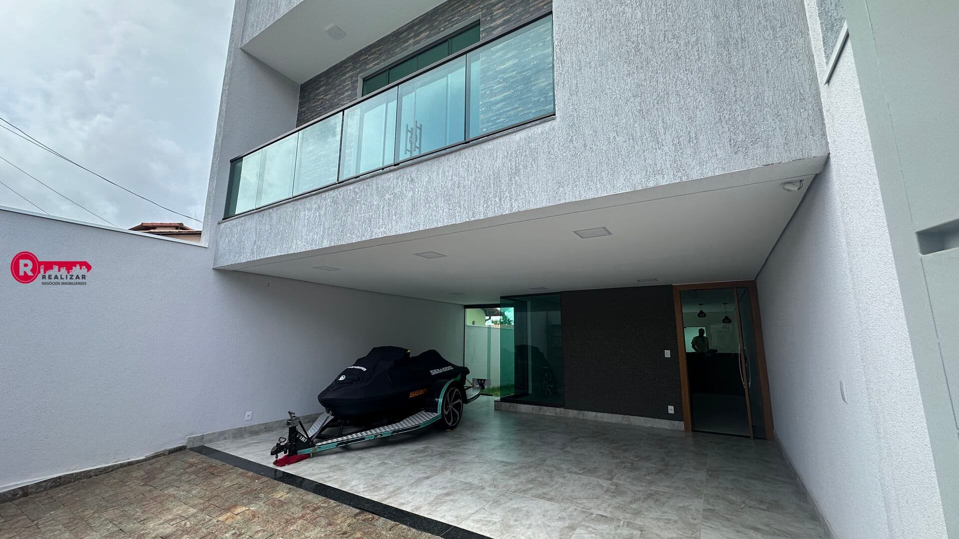 Casa Alto Padrão com 03 Quartos sendo 01 Suíte à Venda em Betim no bairro Espírito Santo