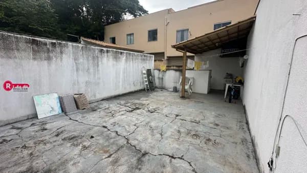 Casa 02 Quartos à Venda em Betim no bairro Ponte Alta