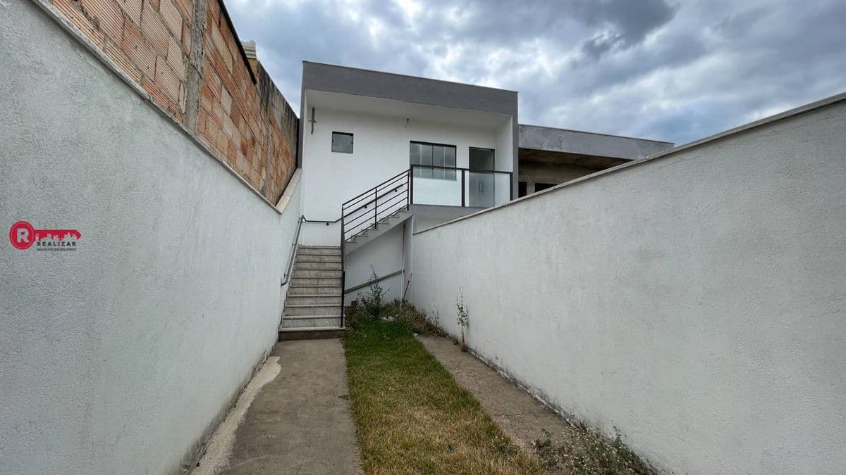 Casa 03 Quartos à Venda em Betim no bairro Residencial Lagoa